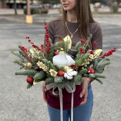 Holiday Splendor FloriyaFlowes