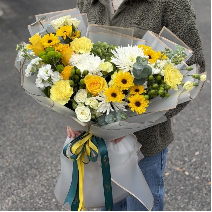 Lovely Flare FloriyaFlowes