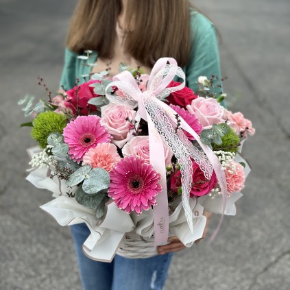 Flower Baskets "Spring to Summer" FloriyaFlowes