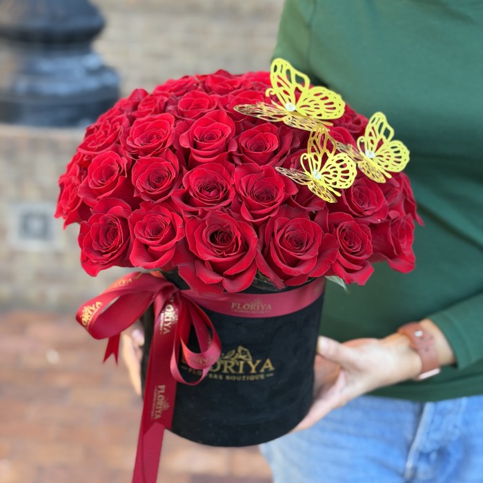 Romantic Red Roses Box
