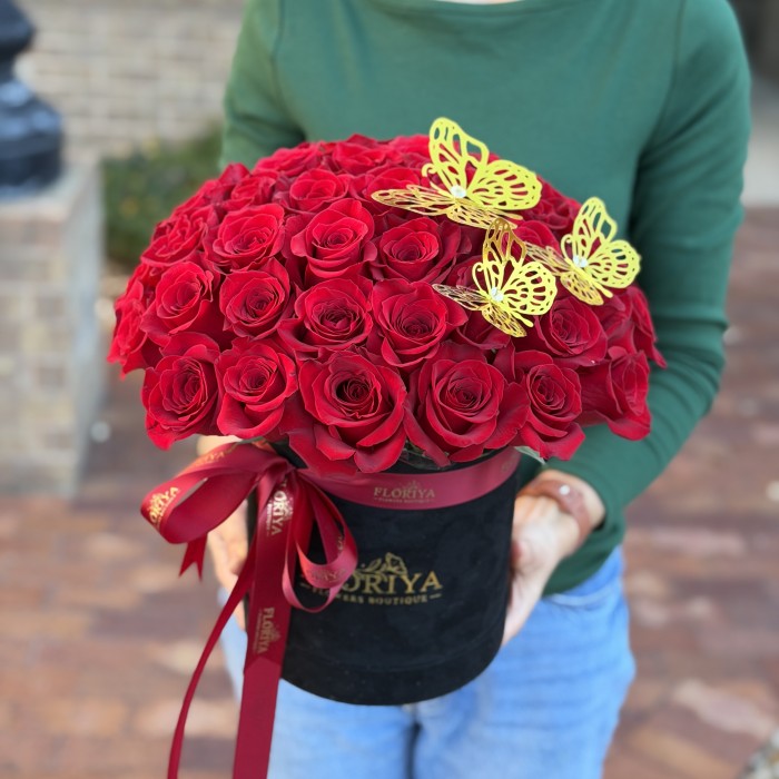 Romantic Red Roses Box