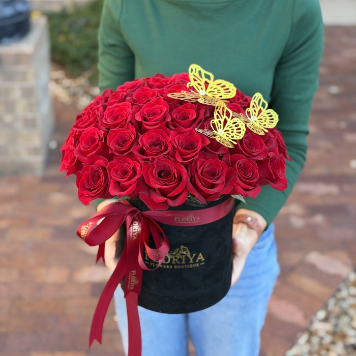 Romantic Red Roses Box