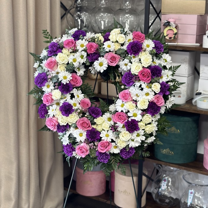 Heart-Shaped Funeral Wreath "Loving Farewell"