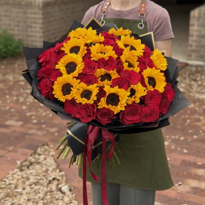  Premium Sunshine & Roses Bouquet FloriyaFlowers