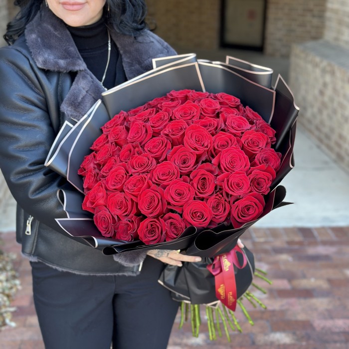 50 Premium Long Stem Roses Elegantly Wrapped in Black Paper