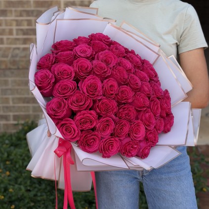Rosa Éclat — 50 Hot Pink Roses FloriyaFlowes