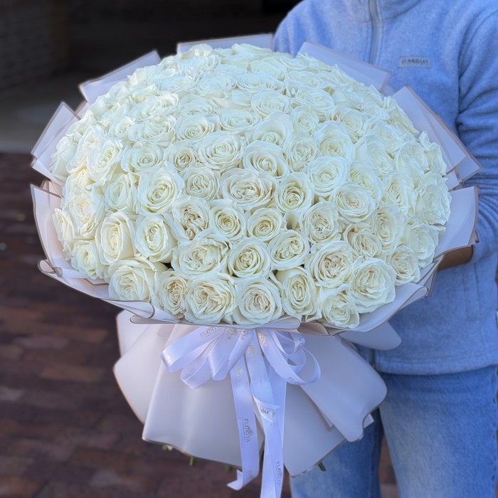Bouquet 100 Premium Long Stem White Roses 