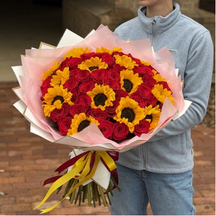  Premium Sunshine & Roses Bouquet FloriyaFlowes