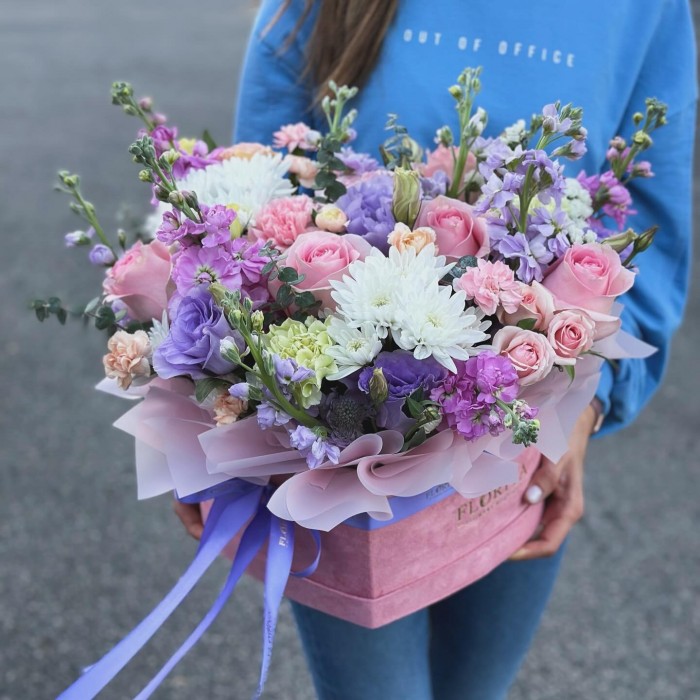 Flowers in a box "Modest charm"