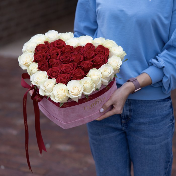 Flowers in a box  "I love You"