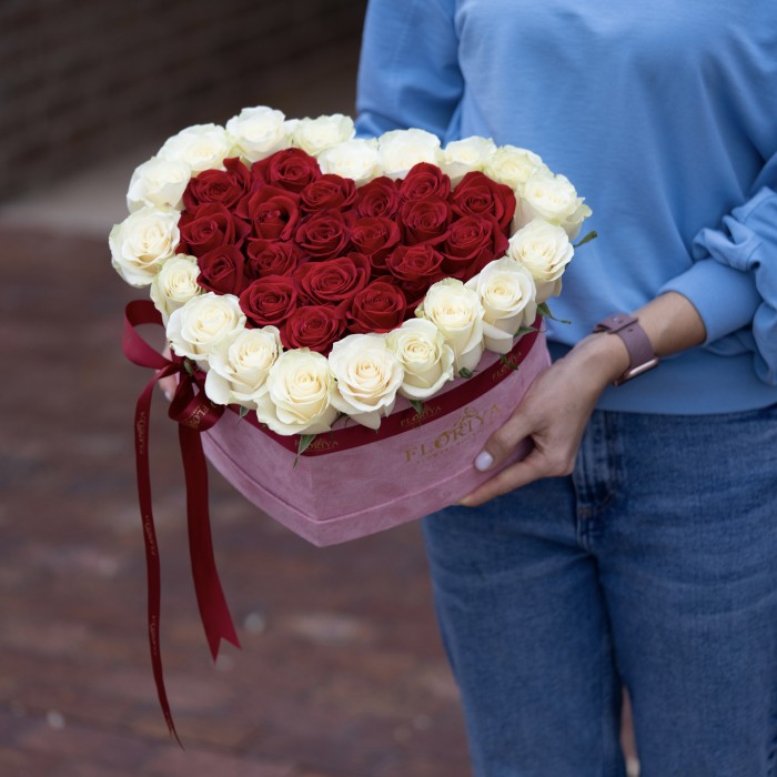 Flowers in a box  "I love You"