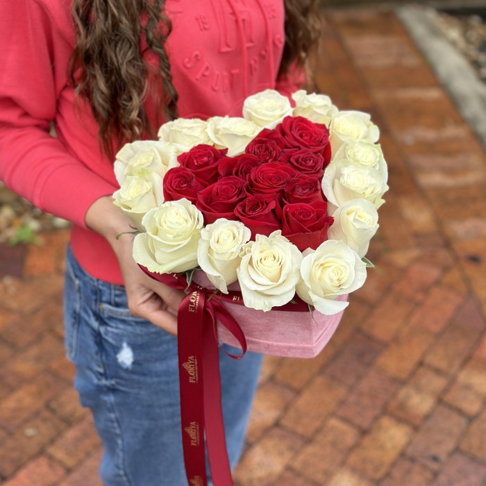 Flowers in a box  "I love You"