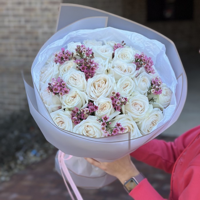 Bouquet of 24  Garden rose white O'hara Fragrant