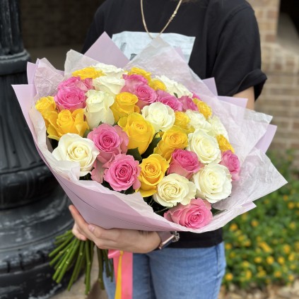 "Magic of Flowers: Assorted Roses" FloriyaFlowes