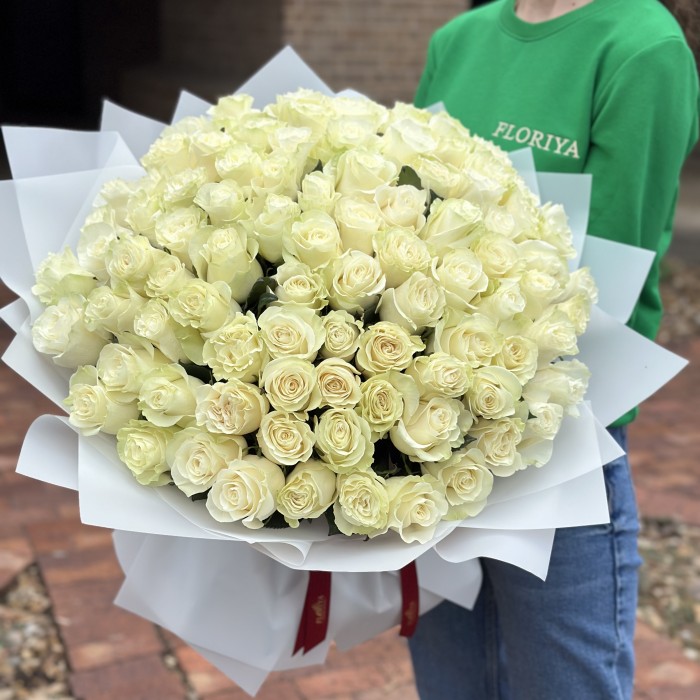 Bouquet 100 Premium Long Stem white roses 