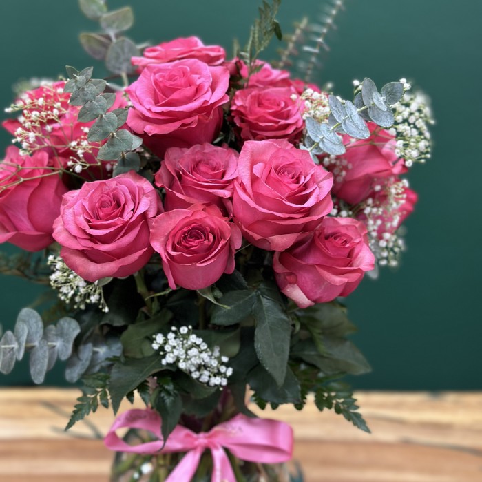 Premium Long Stem Hot Pink Roses (Vase Include)