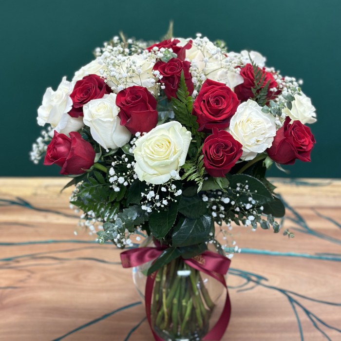 Premium Long-Stem Red and White Roses in a Vase (Vase Included)