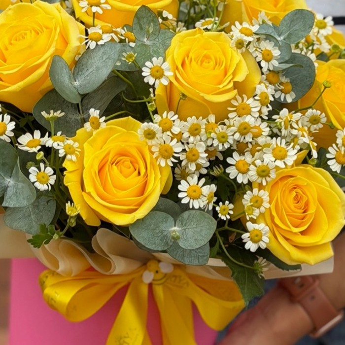 Brillo Amarillo Floriya Flowers