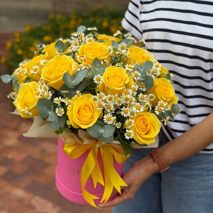 Brillo Amarillo Floriya Flowers