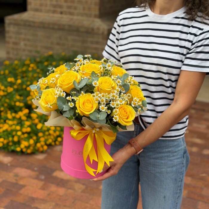 Brillo Amarillo Floriya Flowers