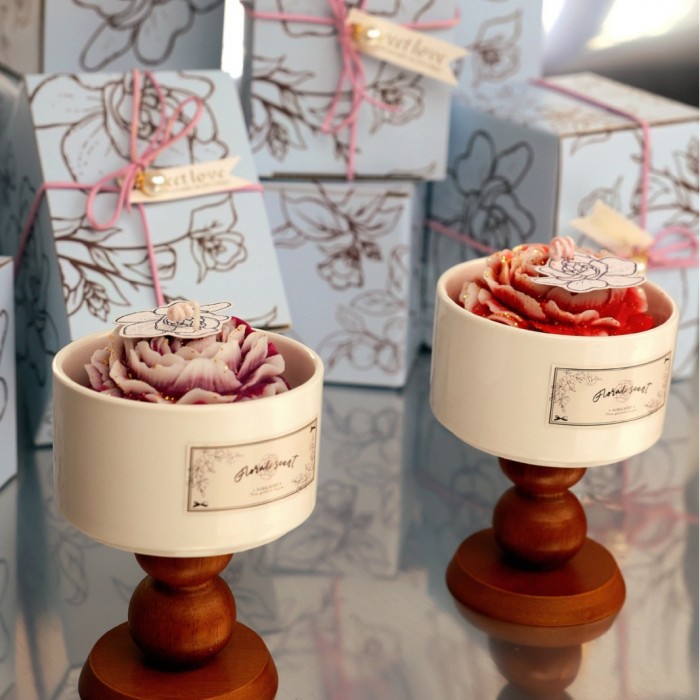 Floral Scent – French Rose Candle (Gradient Collection)